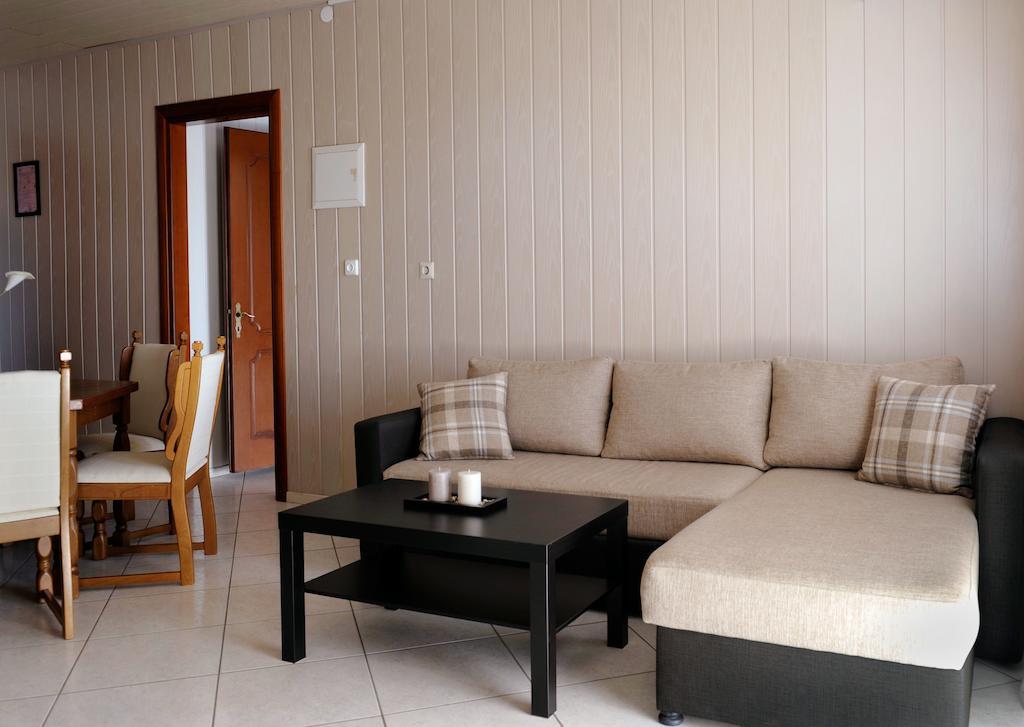 Paralía Nepheli Apartments And Studios חדר תמונה