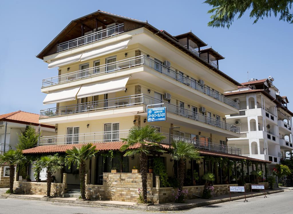 Paralía Nepheli Apartments And Studios מראה חיצוני תמונה