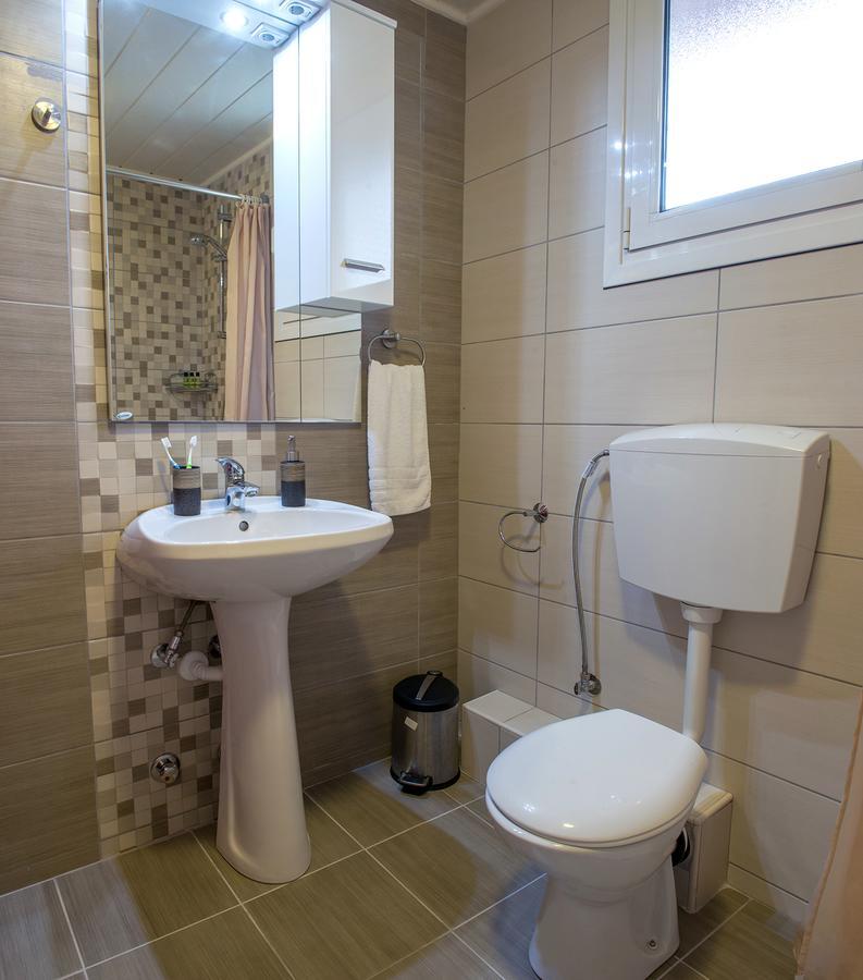 Paralía Nepheli Apartments And Studios מראה חיצוני תמונה