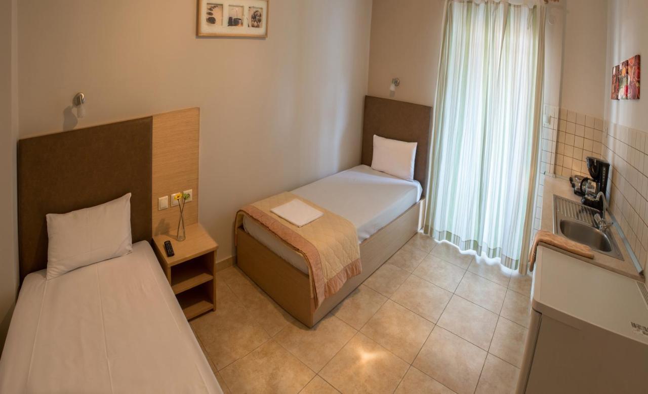 Paralía Nepheli Apartments And Studios חדר תמונה